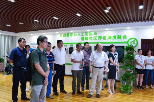 中国科学院社会研究所所长陈光金一行来到连云港基层考察